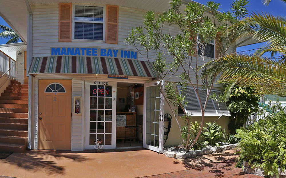 Manatee Bay Inn Форт Майерс Бийч Екстериор снимка