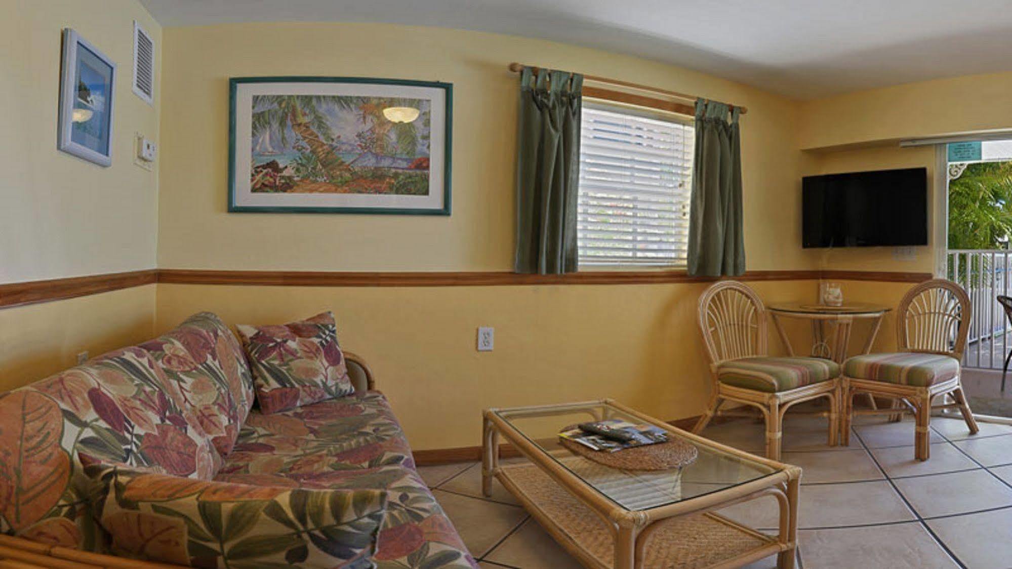 Manatee Bay Inn Форт Майерс Бийч Екстериор снимка