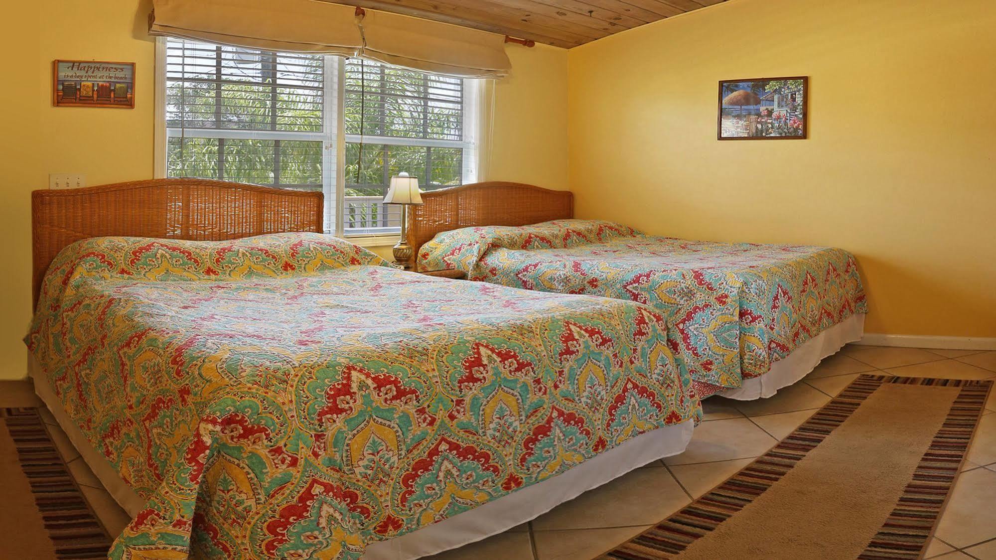 Manatee Bay Inn Форт Майерс Бийч Екстериор снимка