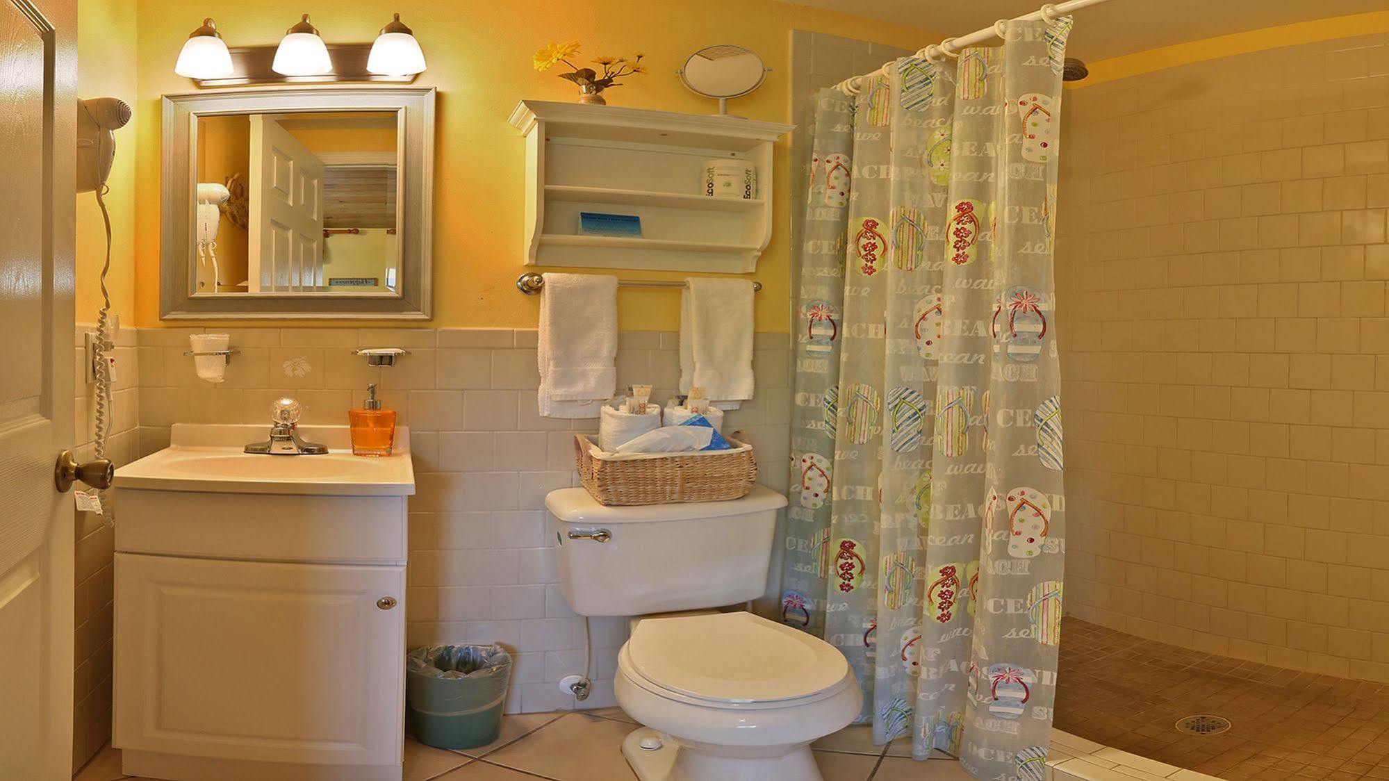 Manatee Bay Inn Форт Майерс Бийч Екстериор снимка